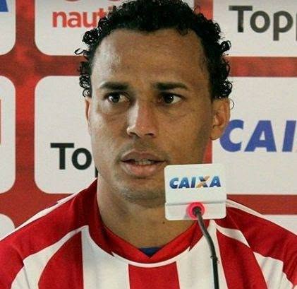 Gilmar, atacante do Náutico