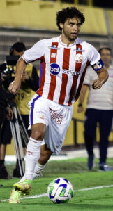 Victor Ferraz, zagueiro do Náutico