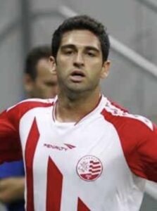 Pedro Carmona, meia do Náutico