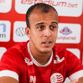 Matheus Carvalho, atacante do Náutico